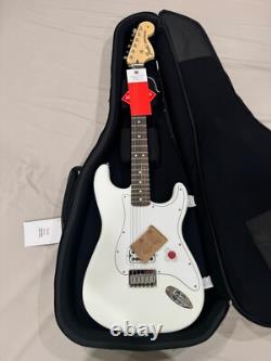 Guitare Fender Stratocaster Yeti Tom Delonge Signature To The Stars NEUVE