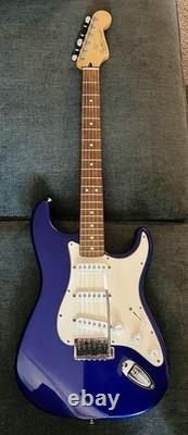 Guitare Fender Stratocaster bleu roi