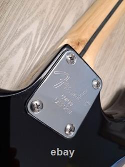 Guitare Fender Stratocaster noire avec manche en érable MOD Strat SSS LTD de Gilmour