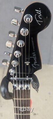 Guitare Fender Tom Morello Stratocaster, Touche en palissandre, Noire avec démonstration en étui