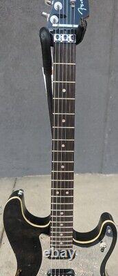 Guitare Fender Tom Morello Stratocaster, Touche en palissandre, Noire avec démonstration en étui
