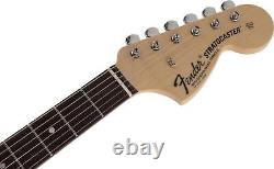 Guitare Fender Traditional Late 60s Stratocaster 3-Color Sunburst fabriquée au Japon