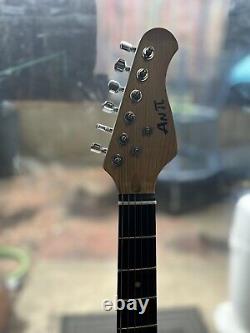 Guitare Stratocaster (copie Fender)