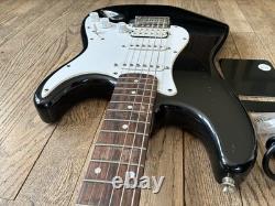 Guitare électrique FENDER STARCASTER FABRIQUÉE EN INDONÉSIE 3 nouveaux médiators et extras
