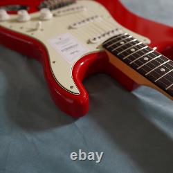 Guitare électrique Fender Made in Japan Hybrid II Stratocaster en palissandre rouge Modena