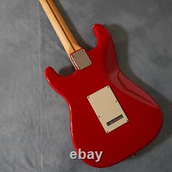 Guitare électrique Fender Made in Japan Hybrid II Stratocaster en palissandre rouge Modena