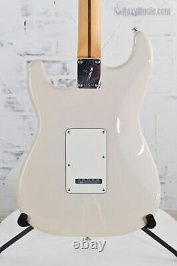 Guitare électrique Fender Player II Stratocaster HSS Blonde Blanche