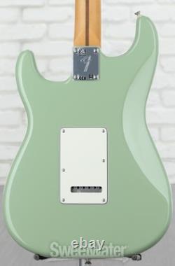 Guitare électrique Fender Player II Stratocaster HSS Vert Bouleau avec Palissandre