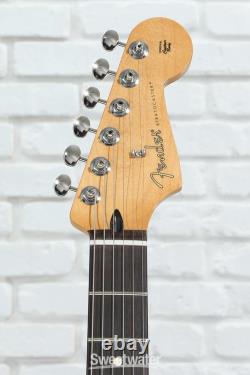 Guitare électrique Fender Player II Stratocaster HSS, finition Sunburst 3 couleurs