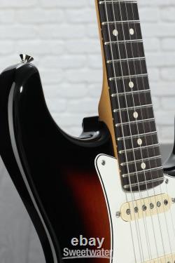 Guitare électrique Fender Player II Stratocaster HSS, finition Sunburst 3 couleurs