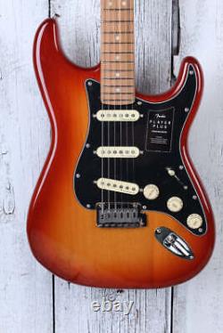 Guitare électrique Fender Player Plus Stratocaster Sienna Sunburst avec housse de transport