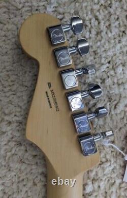 Guitare électrique Fender Player Stratocaster Plus Top, HSS, Cherry Burst Demo