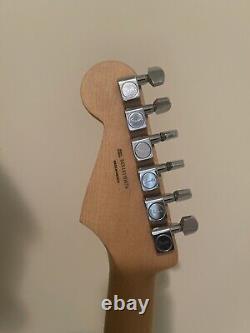 Guitare électrique Fender Player Stratocaster avec touche en érable, couleur crème au beurre