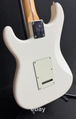 Guitare électrique Fender Player Stratocaster, finition blanc polaire