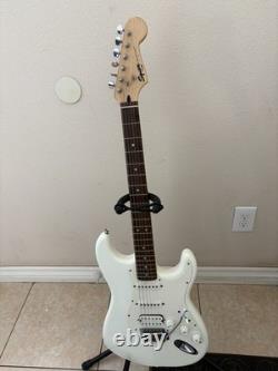 Guitare électrique Fender Squier Bullet Strat