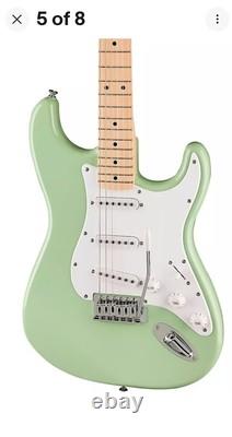 Guitare électrique Fender Squier Sonic Stratocaster Édition Limitée Surf Green