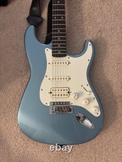 Guitare électrique Fender Squier Stratocaster bleu clair
