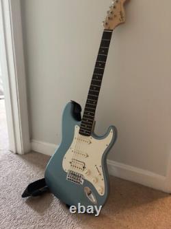 Guitare électrique Fender Squier Stratocaster bleu clair