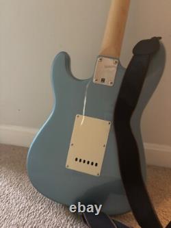 Guitare électrique Fender Squier Stratocaster bleu clair