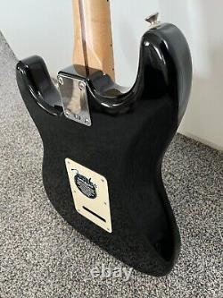 Guitare électrique Fender Standard Stratocaster 2005 MIM