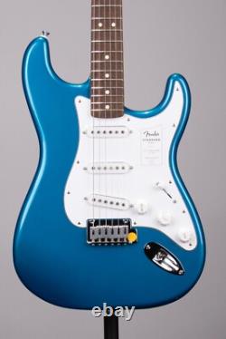 Guitare électrique Fender Standard Stratocaster Aqua Marine Metal