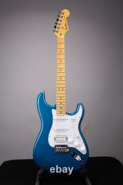 Guitare électrique Fender Standard Stratocaster HSS Aqua Marine Métallique