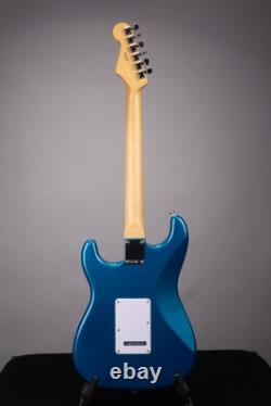 Guitare électrique Fender Standard Stratocaster HSS Aqua Marine Métallique