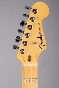 Guitare électrique Fender Standard Stratocaster HSS Aqua Marine Métallique