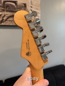 Guitare électrique Fender Stratocaster Tidepool Blue avec touche en érable