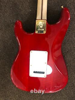 Guitare électrique Fender Tash Sultana Stratocaster en cerise transparente