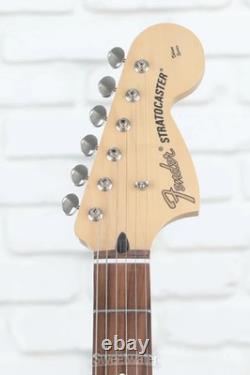 Guitare électrique Fender Tom DeLonge Stratocaster noire