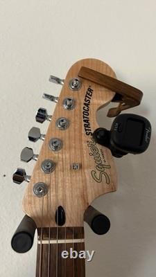 Guitare électrique Squier Affinity Stratocaster HSS noire métallisée avec touche en laurier