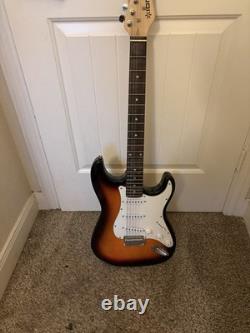 Guitare électrique Squier Sonic Stratocaster avec touche en érable 2 couleurs Sunburst