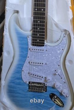 Guitare électrique Stratocaster Fender HSS