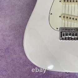 Guitare électrique Stratocaster de Custom Shop avec micros 3S et quincaillerie chromée d'origine