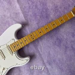 Guitare électrique Stratocaster de Custom Shop avec micros 3S et quincaillerie chromée d'origine