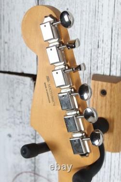 Guitare électrique à corps plein Fender Player II Stratocaster finition Sunburst 3 couleurs