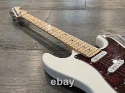 Guitare électrique blanche style ST personnalisée avec pickguard écaille de tortue et micros SSS