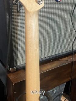 Guitare électrique de style Gilmore - pickguard personnalisé / micros Alnico 5 / Fender / Wilkinson