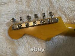 Guitare réplique de la Stratocaster noire de David Gilmour sur mesure