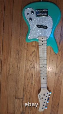 Guitares électriques à vendre Fender verte