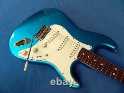 Import 2014 Fender Japon Standard Stratocaster Lake Placid Blue & Nouveau Cas Mij