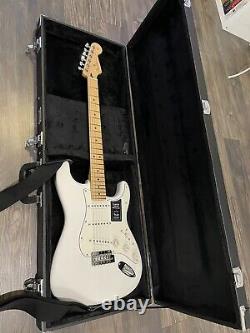Joueur De Fender Stratocaster Guitare Électrique Polar White MIM Maple Fretboard