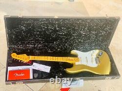 Lincoln Brewster Stratocaster Série Signature Fender Gold de l'artiste