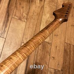 Manche Stratocaster en érable ondé torréfié finition satinée, compatible avec un corps Warmoth/Fender 0SMF