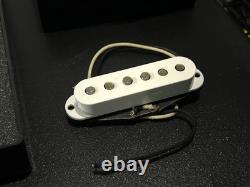 Micros Strat blancs Fender Vintage Originaux 57/62 authentiques (lot de 3)
