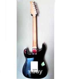 NEUF EN BOÎTE ? Guitare électrique S Style non marquée + étui/sac + sangle + câble
