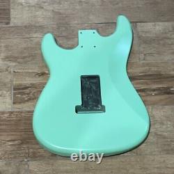 NOUVEAU Corps de Strat pour guitare Fender Strat Alder Surf Green Matte Stratocaster HSS