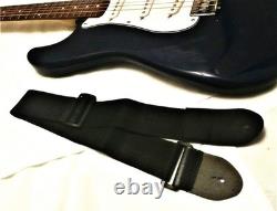 NOUVEAUTÉ SPÉCIALE D’HIVER ? Guitare électrique S Style + housse souple/sac de transport + sangle