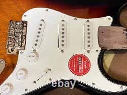 New Fender Squier Classic Vibe 60s Stratocaster 3 Couleurs Sunburst Loaded Body